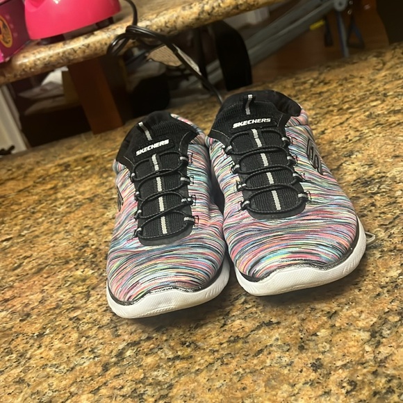 Women sport Empire rock sneaker. Used Rubber sole. Air cooled memory foam size9 - Picture 2 of 4